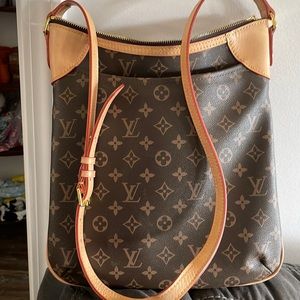 Louis Vuitton purse
